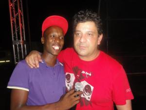 733966_481715198561824_1329334829_n1