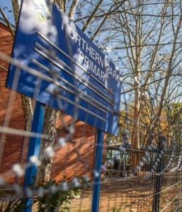 0e6298e5ee3c4016bee402cdb53804dd