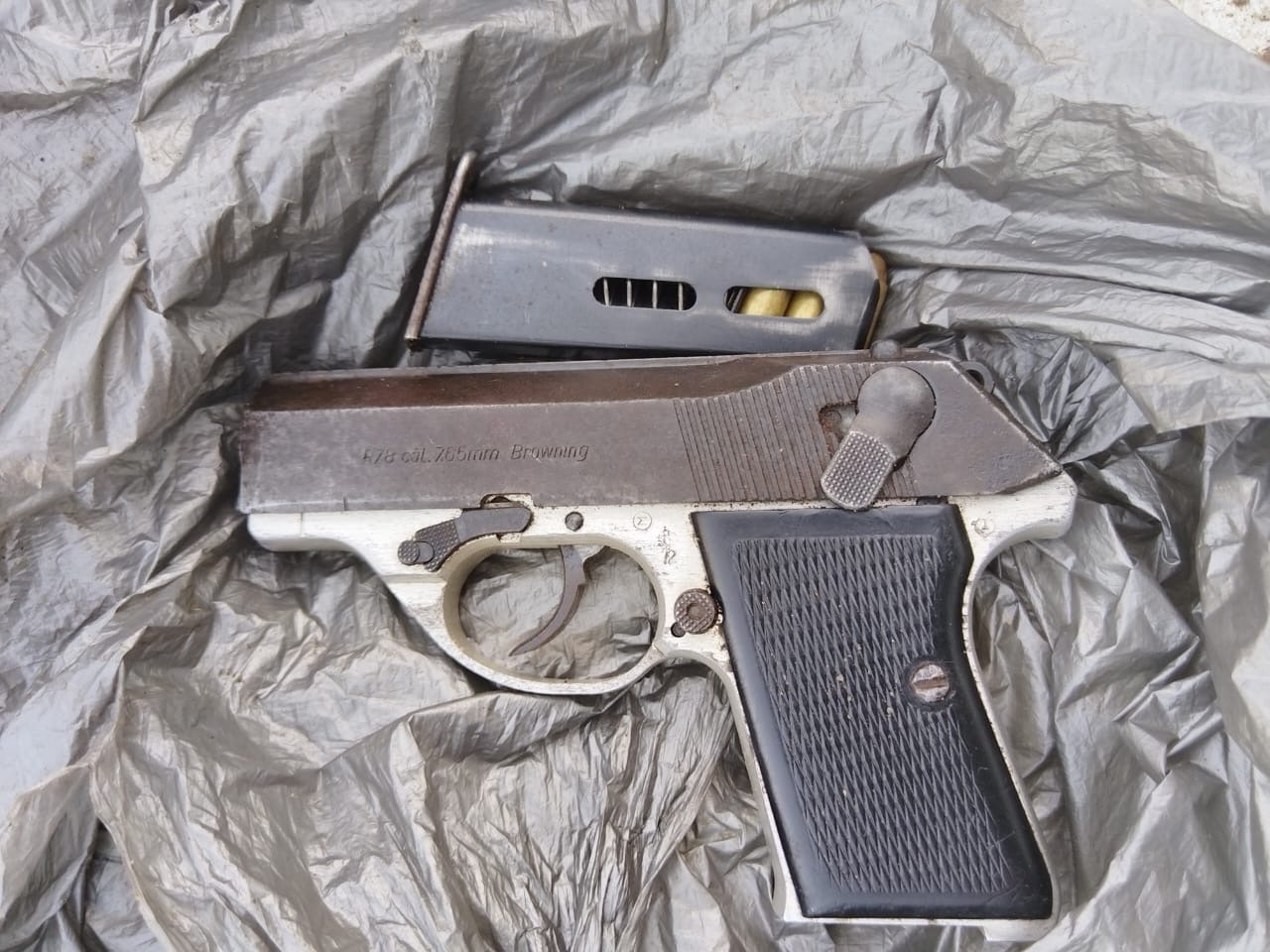 Three suspects arrested for being in possession of ‘illegal’ firearm ...