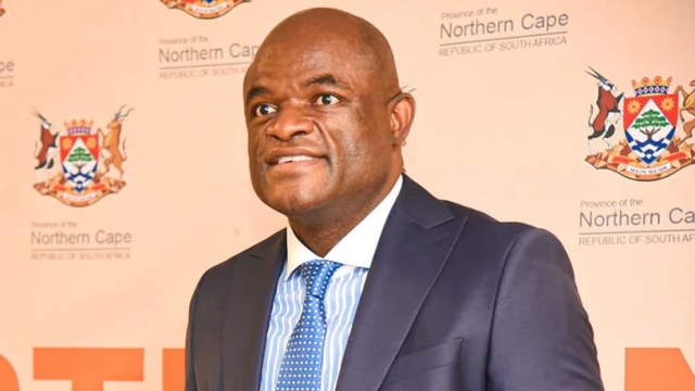 Saul takes outreach programme to Siyancuma Local Municipality